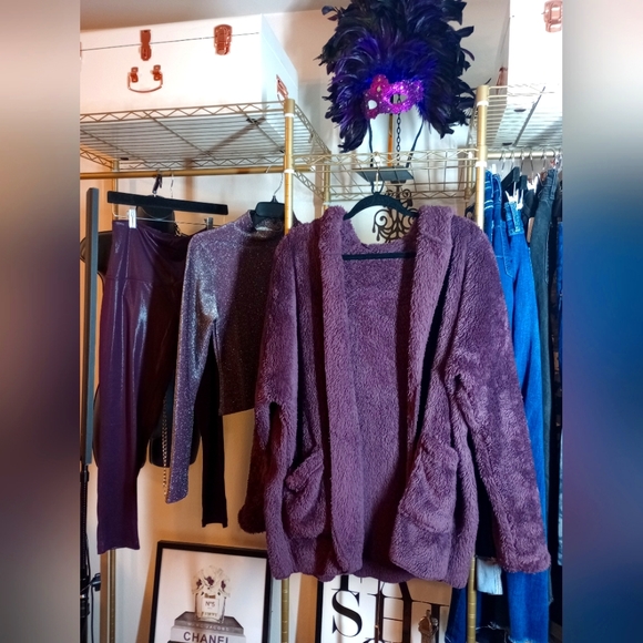 Jacket. Hooded Teddy Bear Fur. Size: LG. Color: Purple. Like New. - Picture 1 of 7